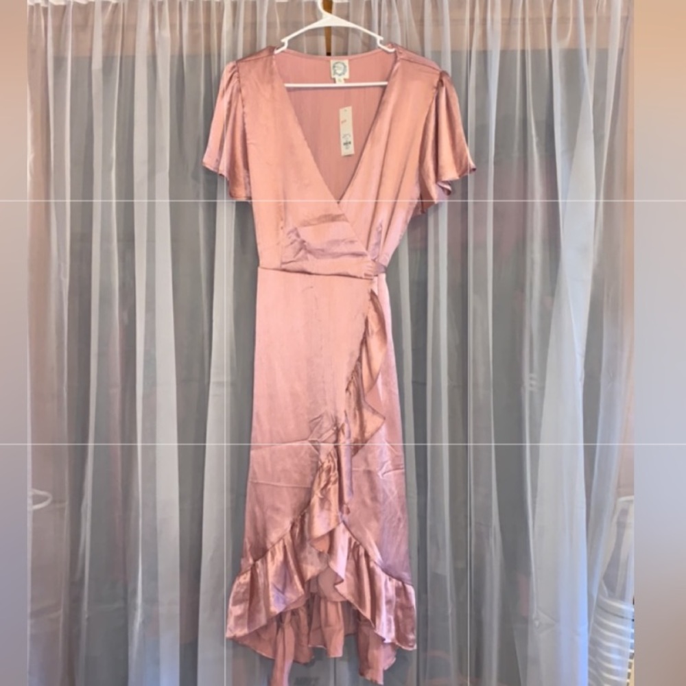 Francesca’s mock wrap dress blush